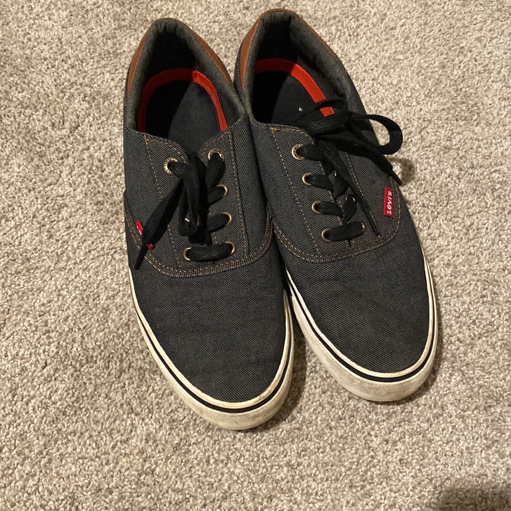 Men’s Levi shoes, 10.5